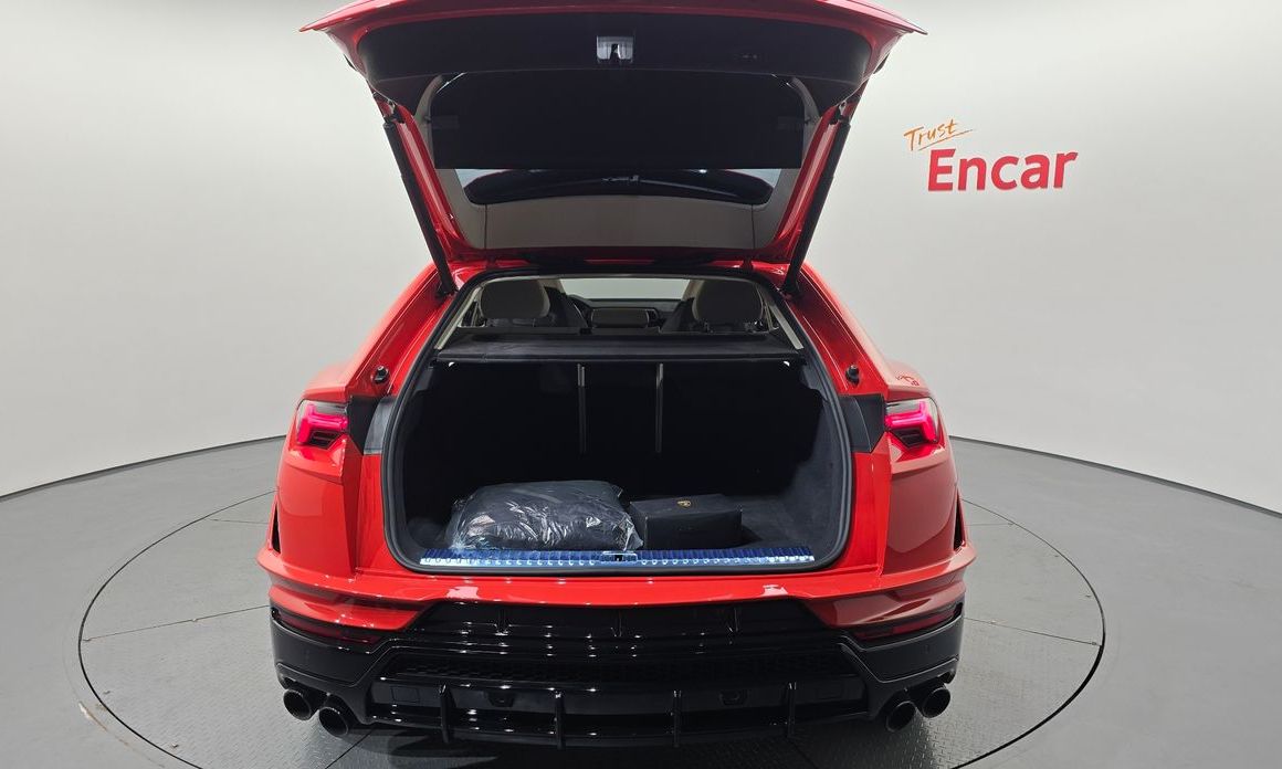 Lamborghini Urus 2023