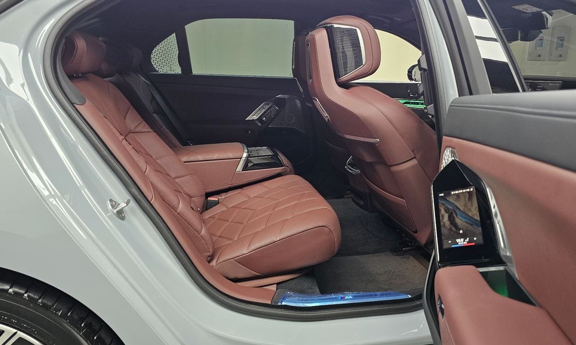 BMW 7-Series 2025