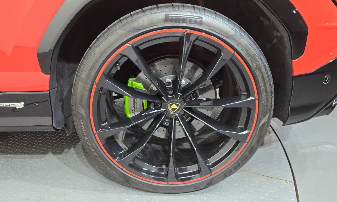 Lamborghini Urus 2023