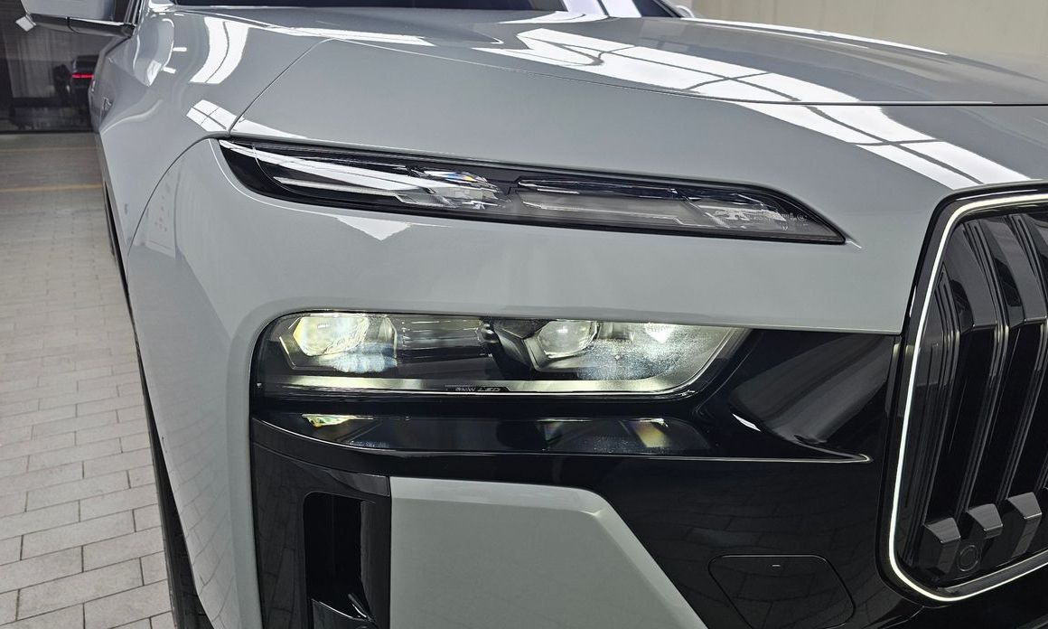 BMW 7-Series 2025