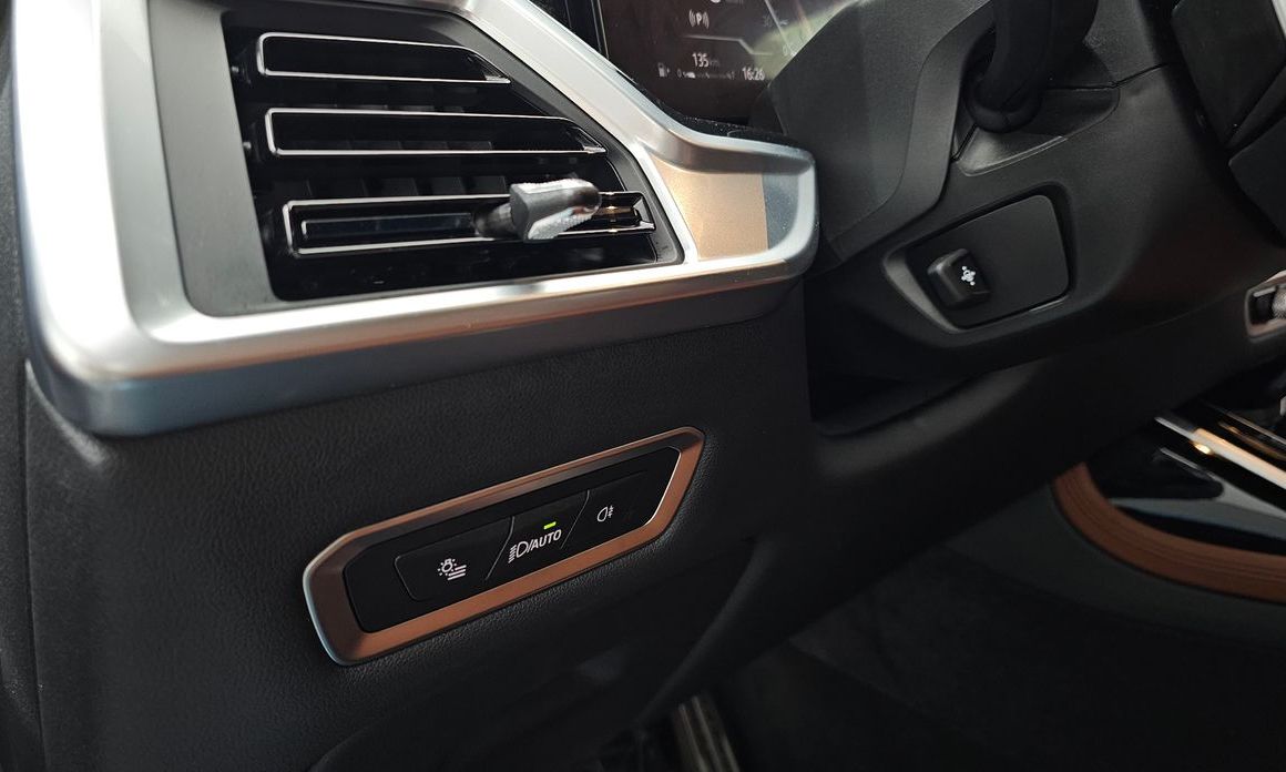 BMW X7 2024