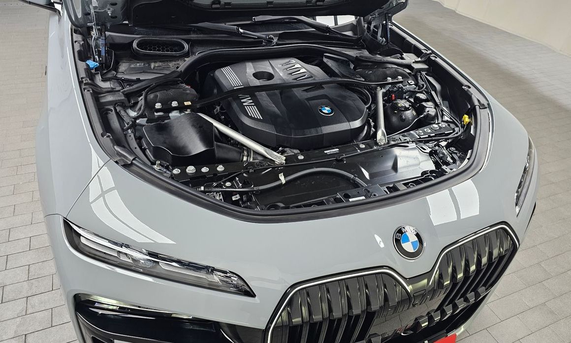 BMW 7-Series 2025