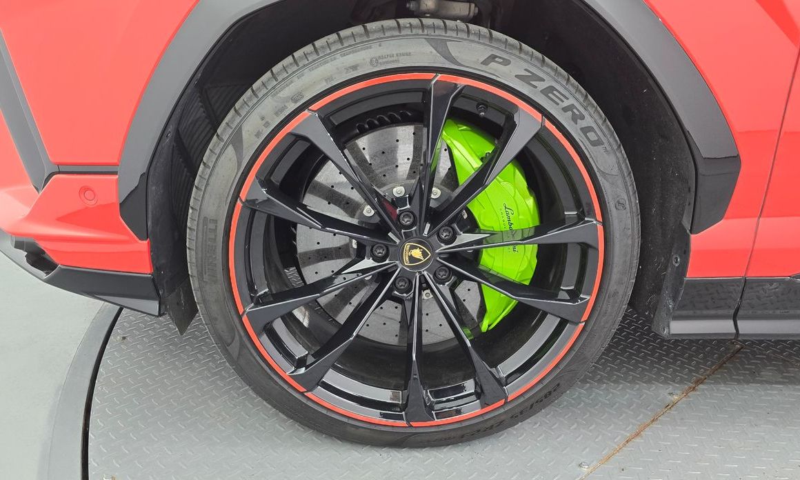 Lamborghini Urus 2023