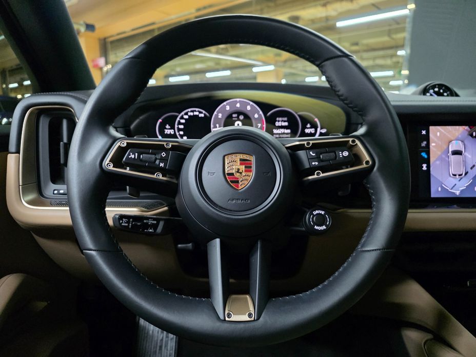 Porsche Cayenne 2024