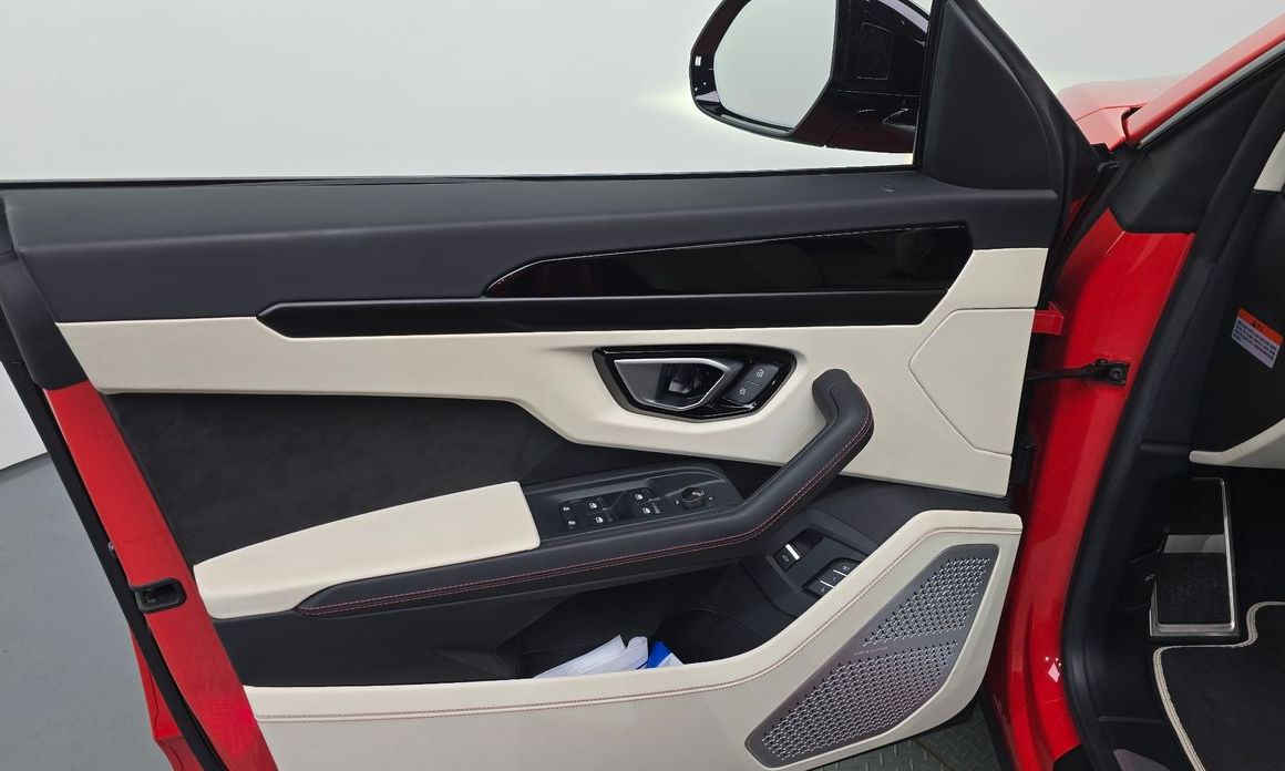 Lamborghini Urus 2023