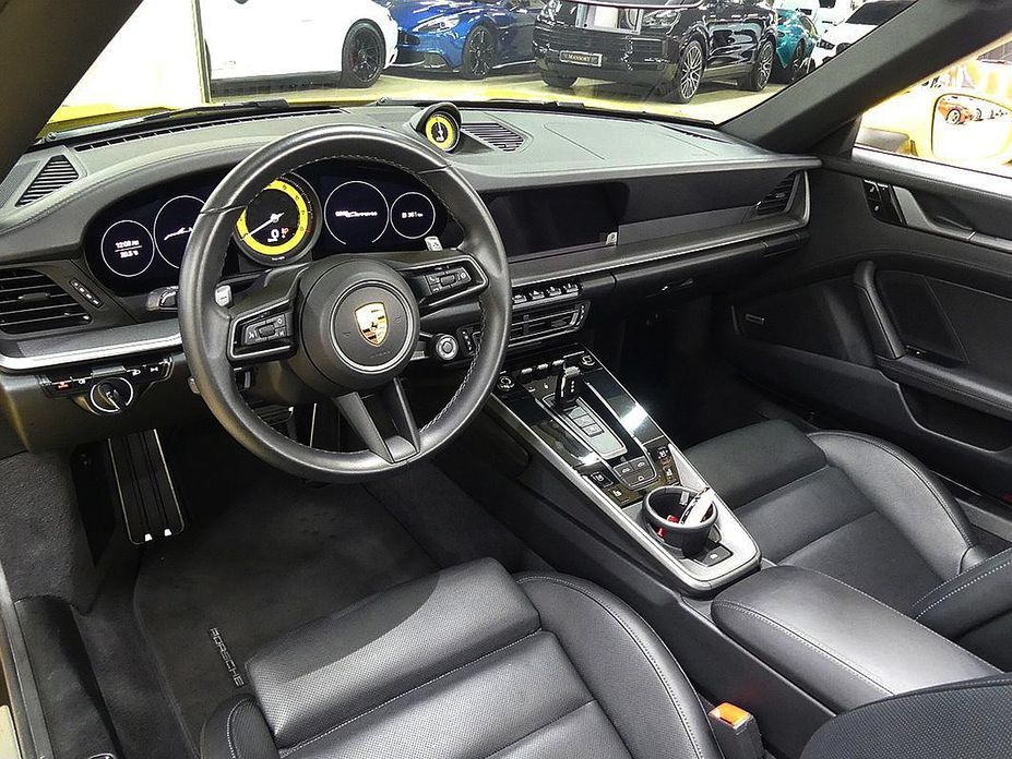 Porsche 911 2021