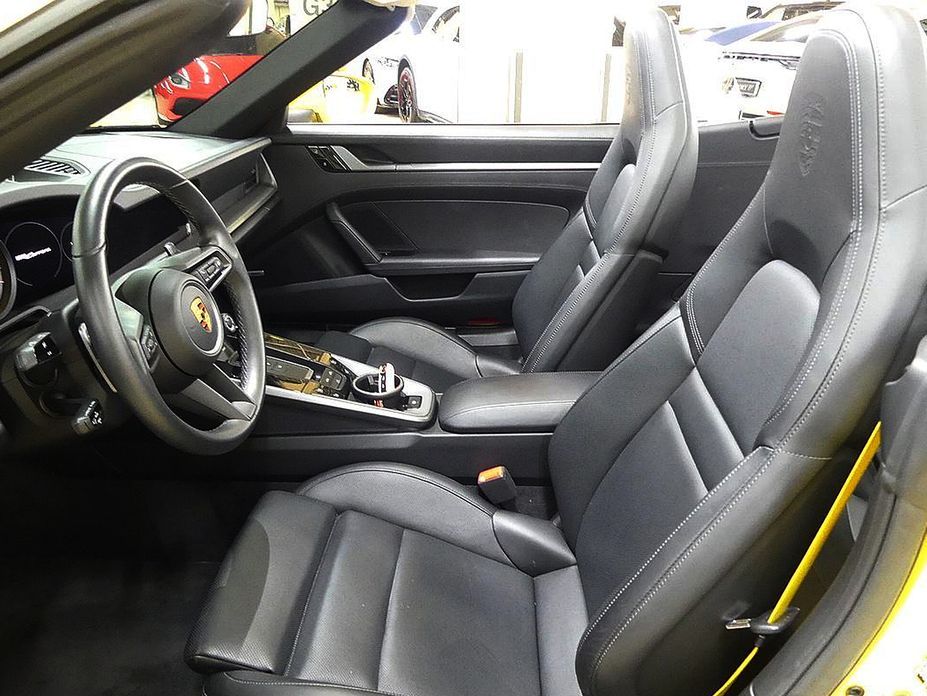 Porsche 911 2021
