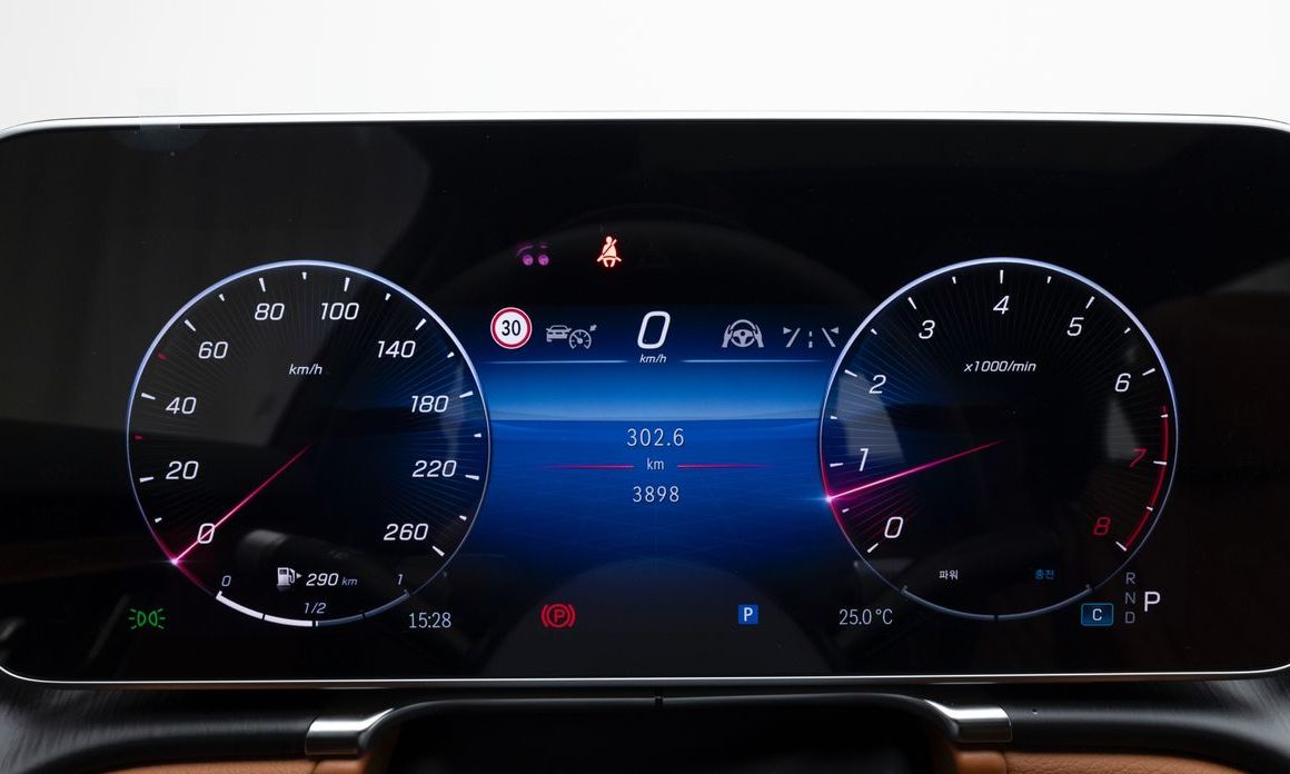 Mercedes-Benz S-Class 2025