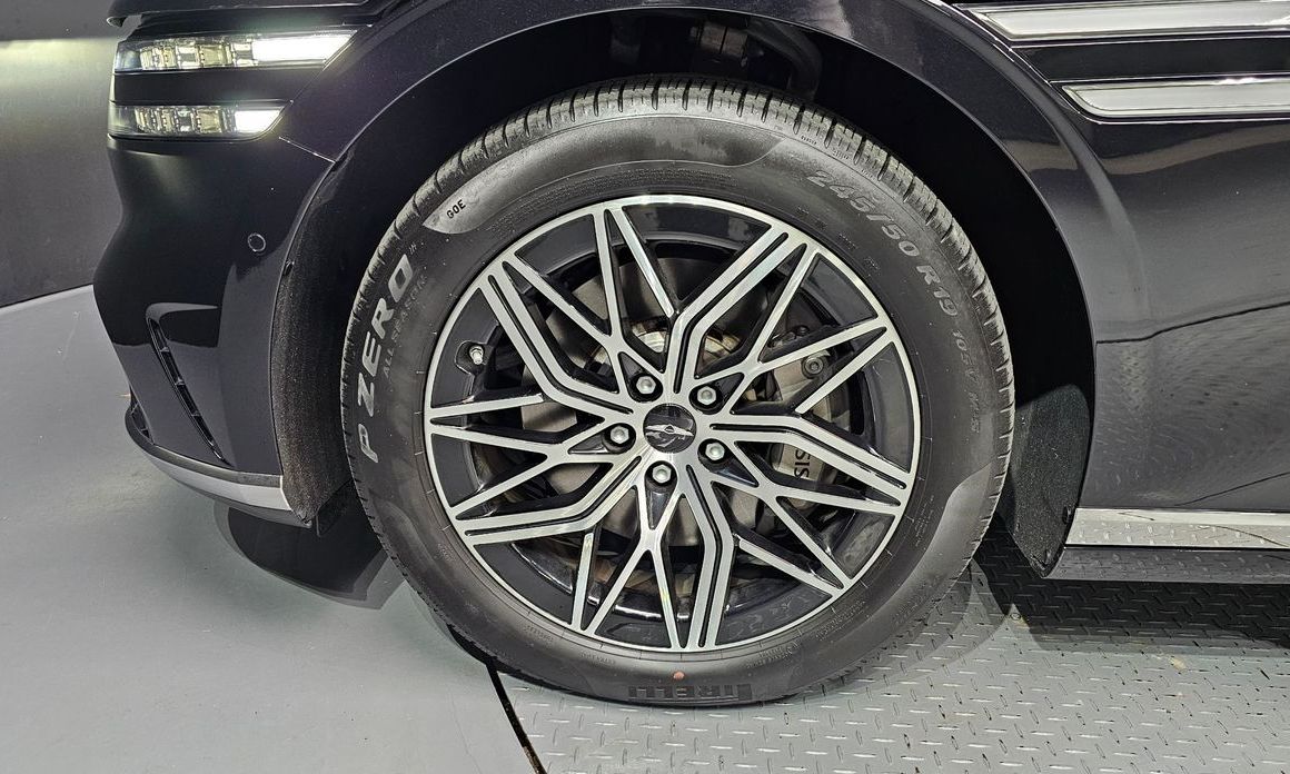 Genesis G90 2023