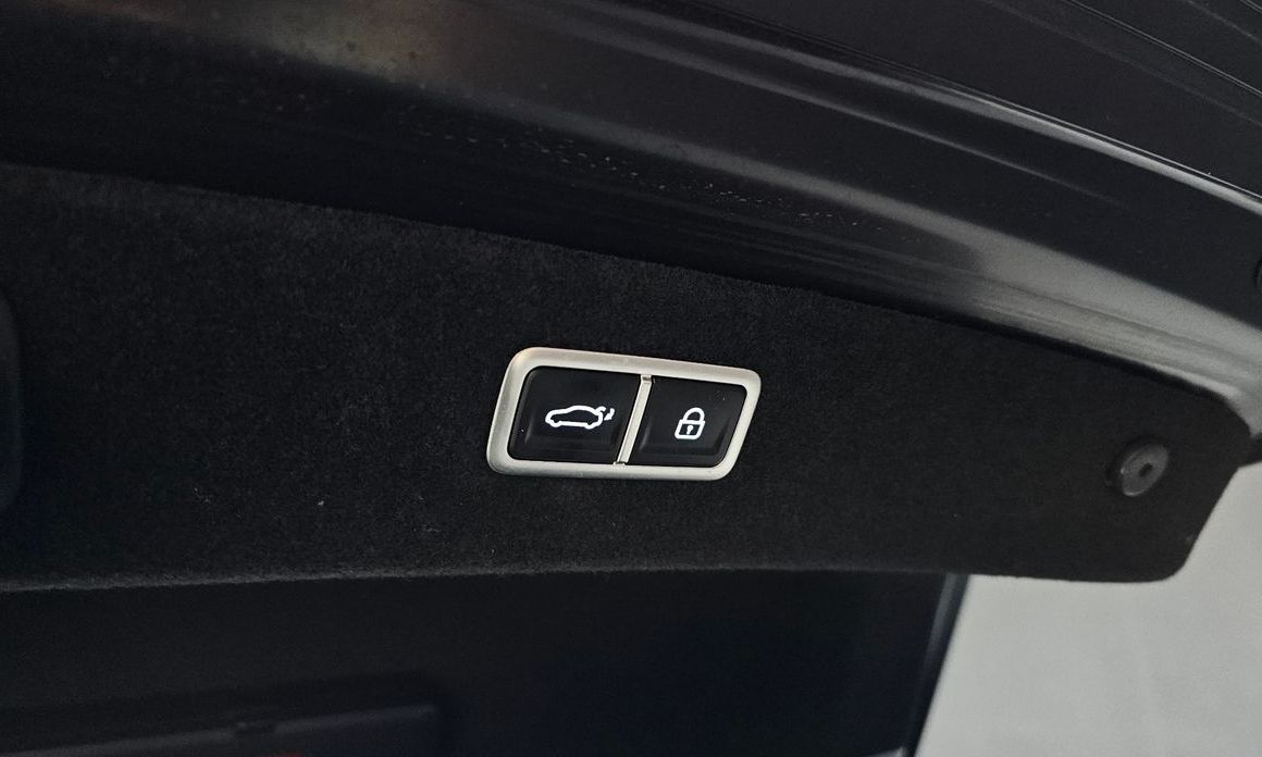 Genesis G90 2023