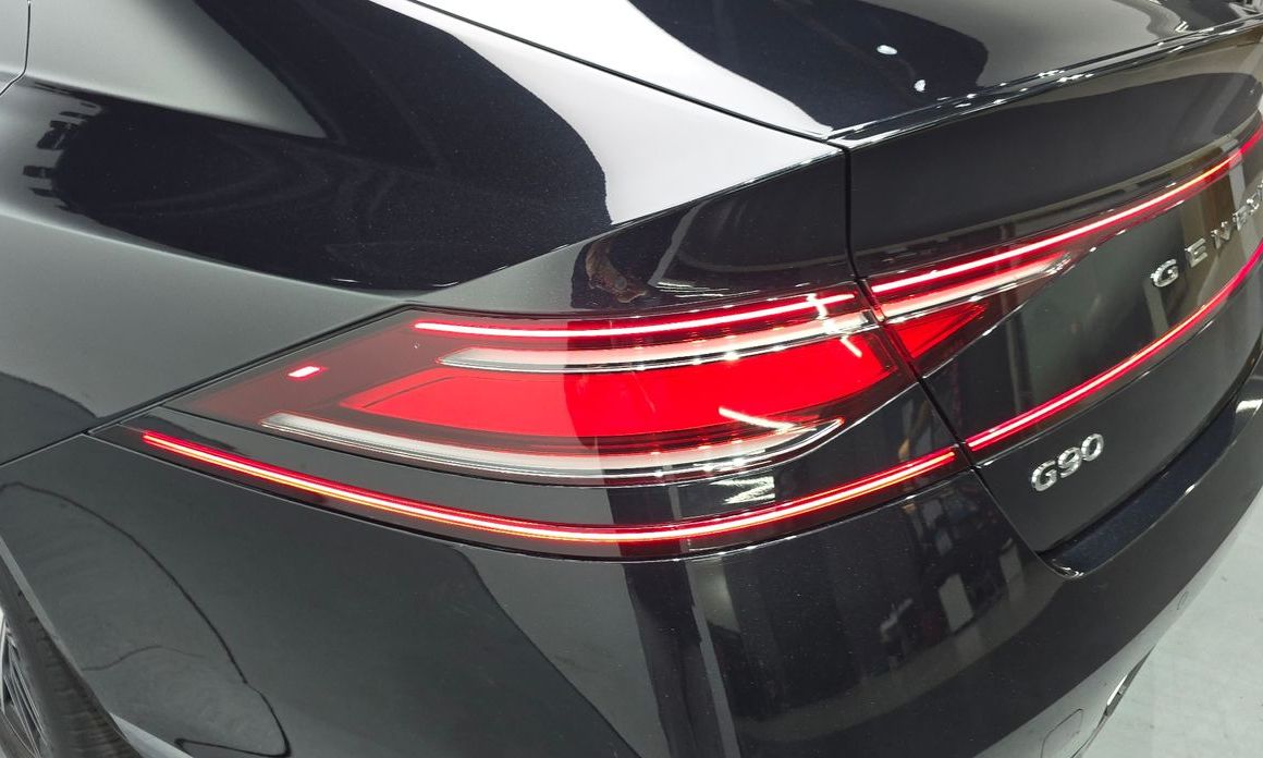 Genesis G90 2023