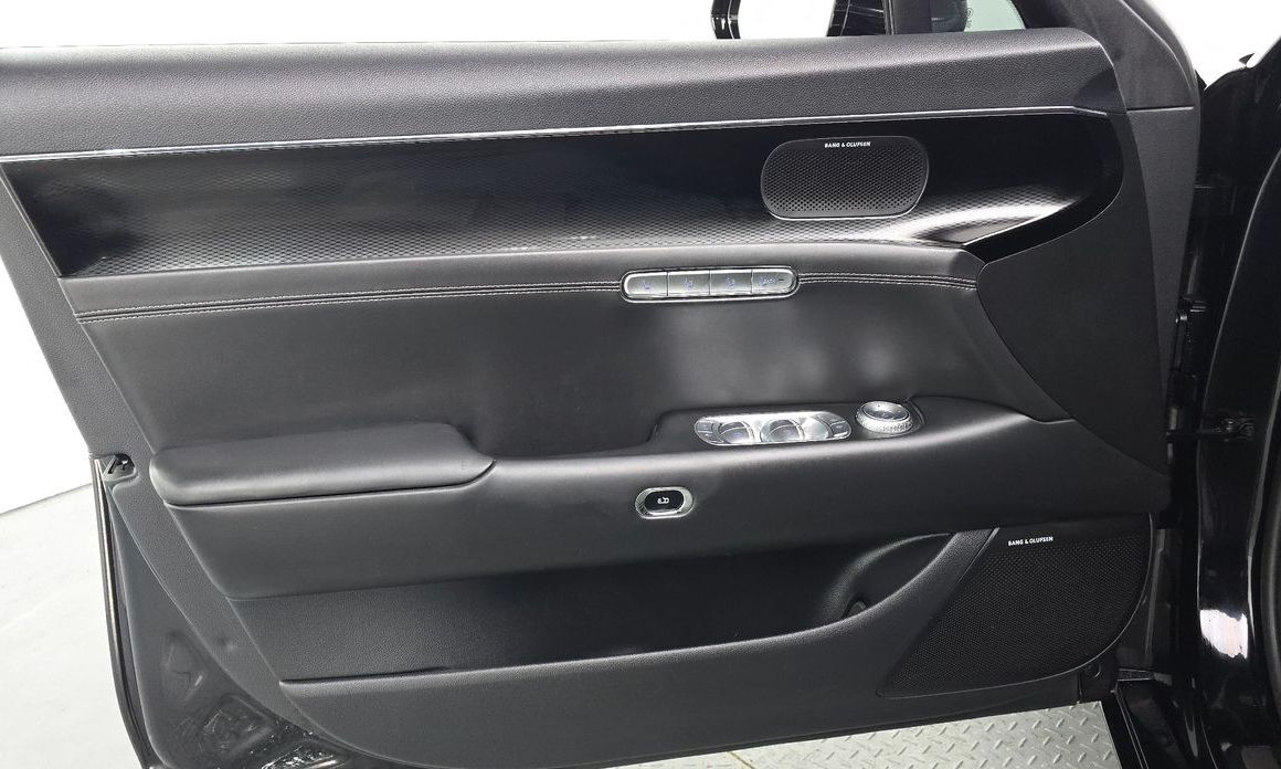 Genesis G90 2023