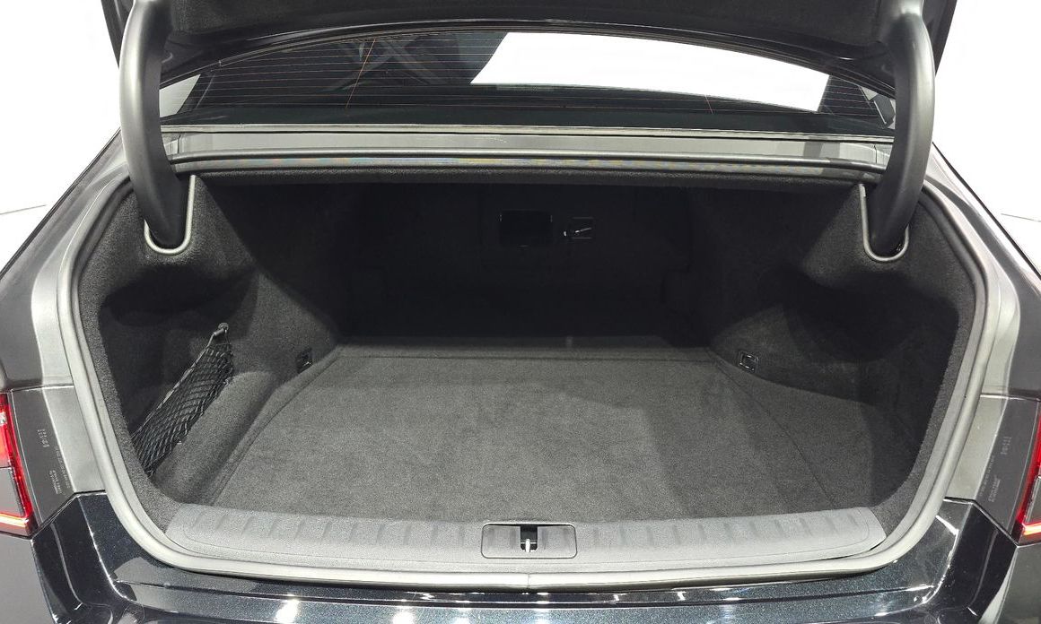 Genesis G90 2023