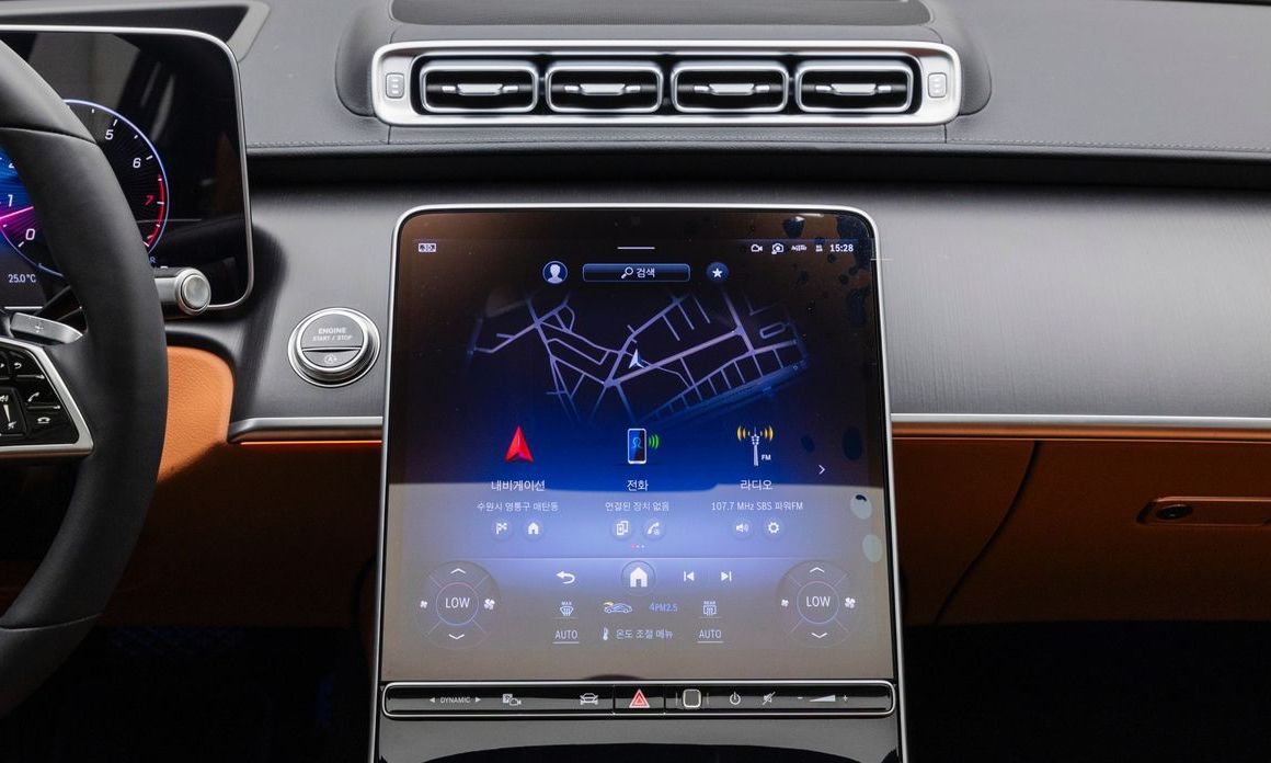 Mercedes-Benz S-Class 2025