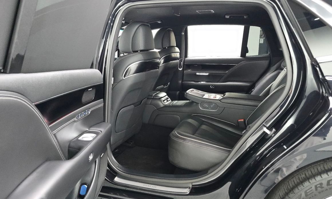 Genesis G90 2023