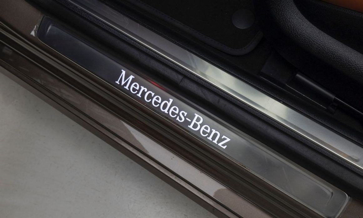 Mercedes-Benz S-Class 2025