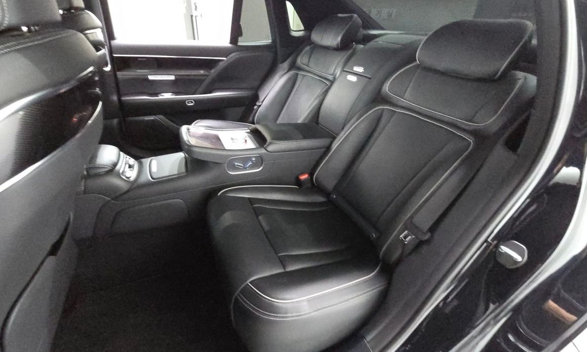 Genesis G90 2023