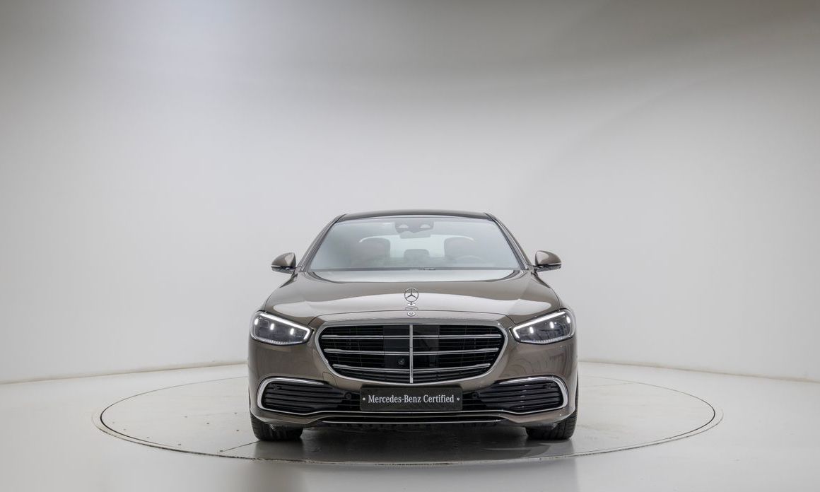 Mercedes-Benz S-Class 2025