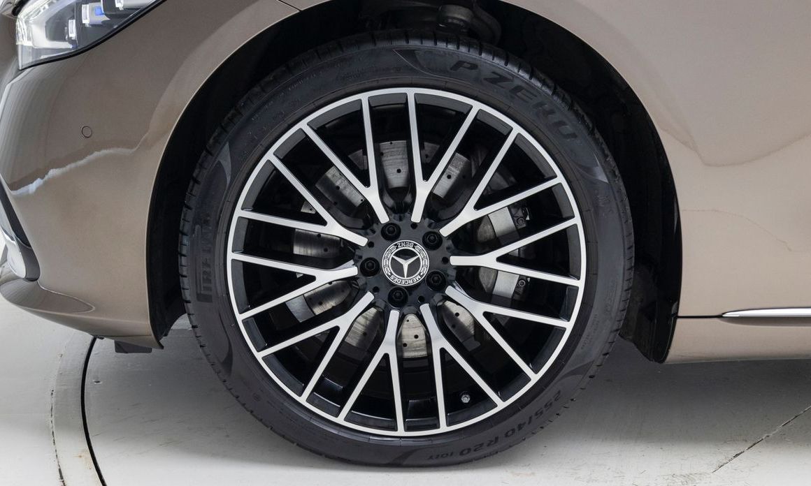 Mercedes-Benz S-Class 2025