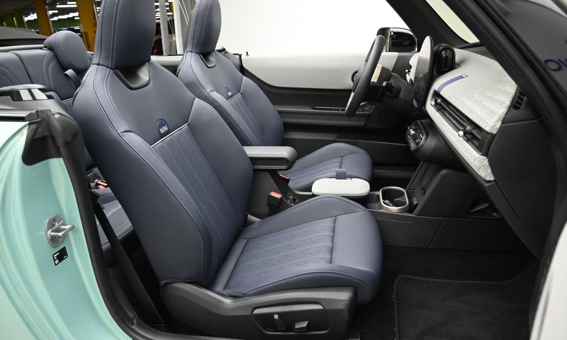 Mini Cooper Convertible 2025