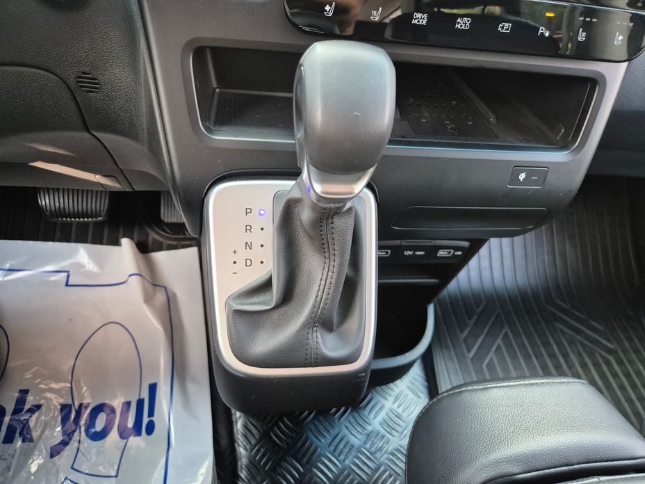 Hyundai Staria 2023