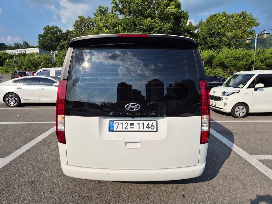 Hyundai Staria 2023