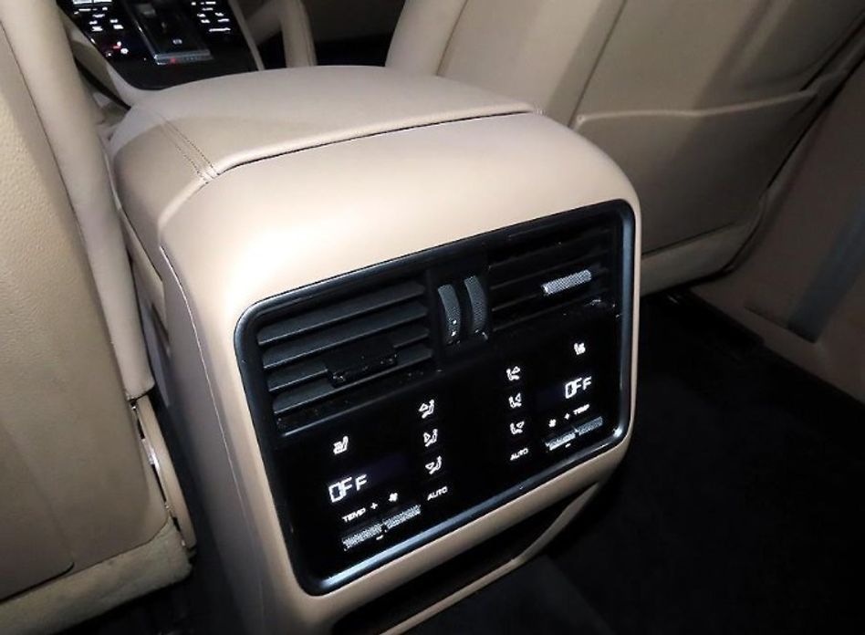 Porsche Cayenne 2022