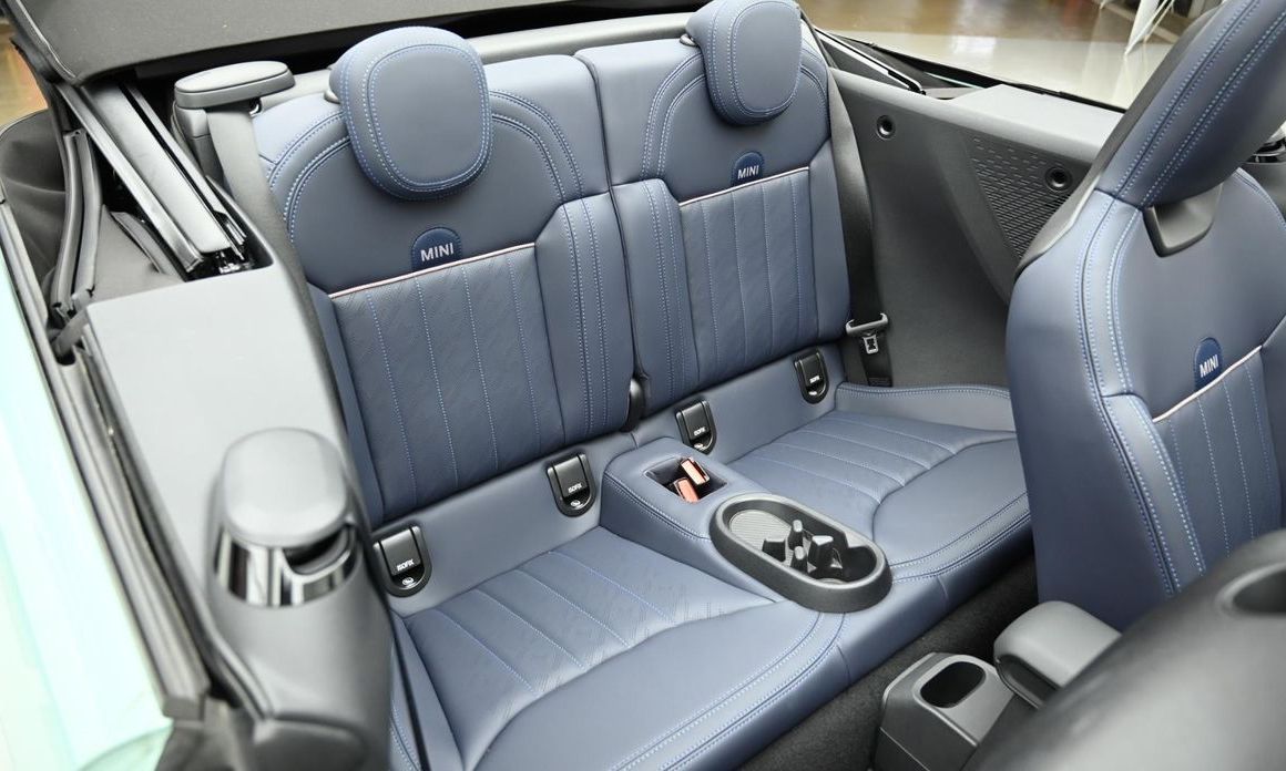 Mini Cooper Convertible 2025