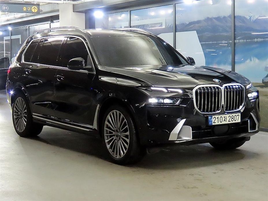 BMW X7 2024