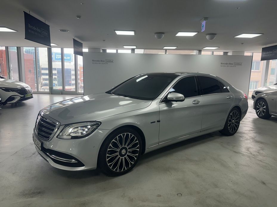 Mercedes-Benz S-Class 2020