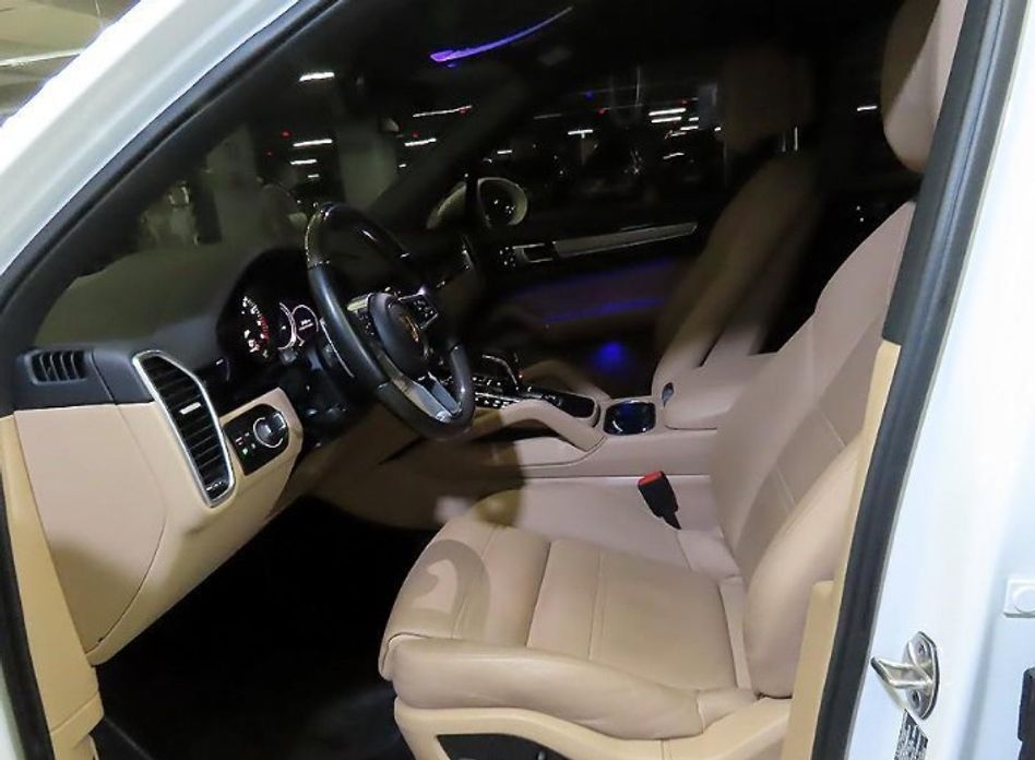 Porsche Cayenne 2022