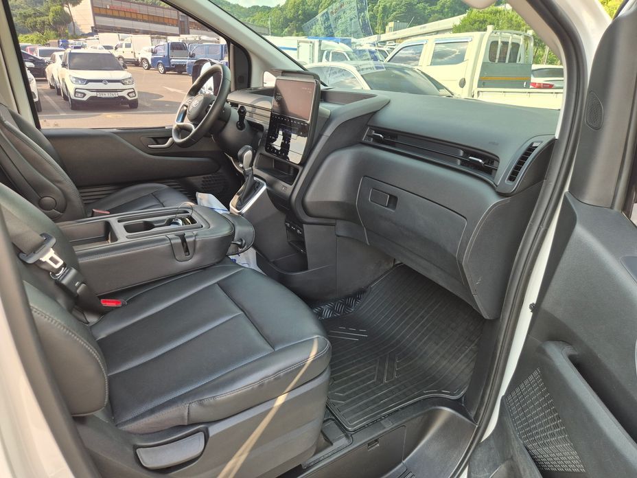Hyundai Staria 2023