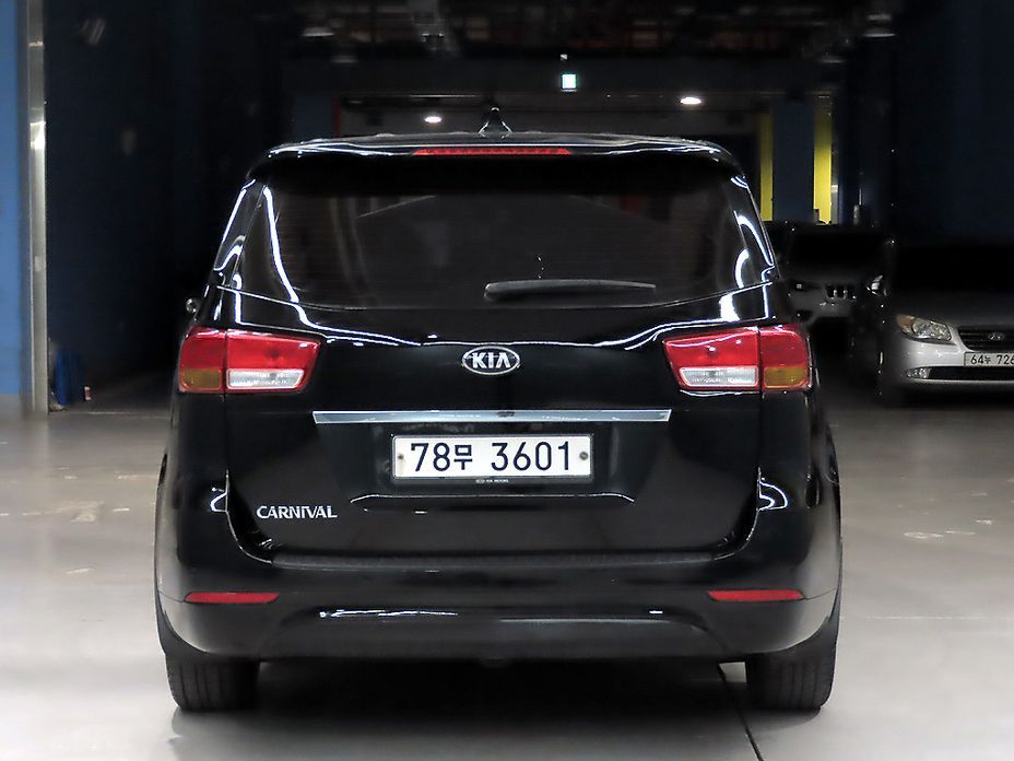 Kia Canival 2017