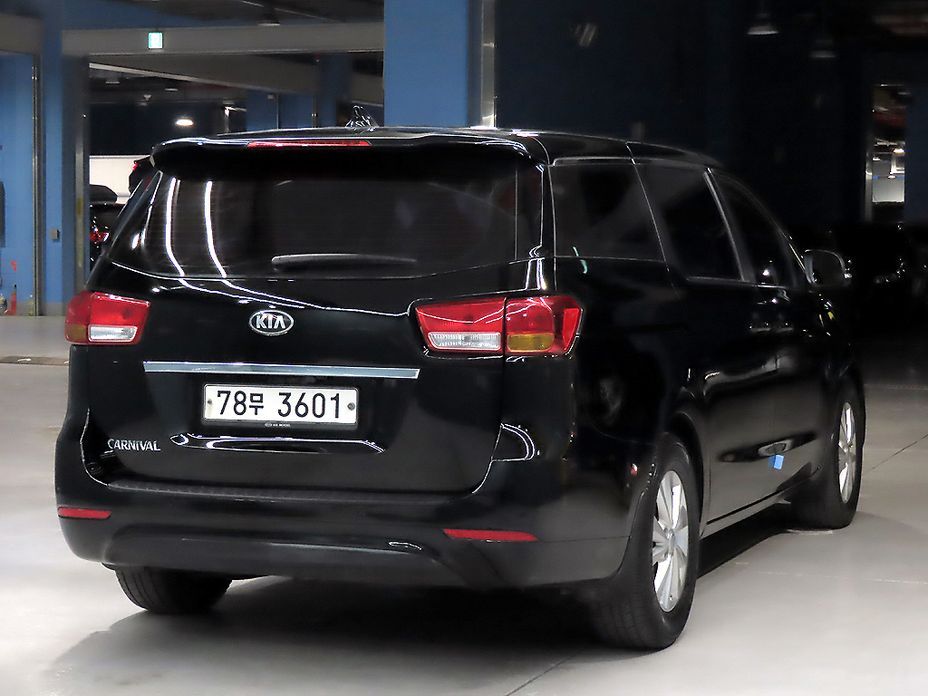 Kia Canival 2017