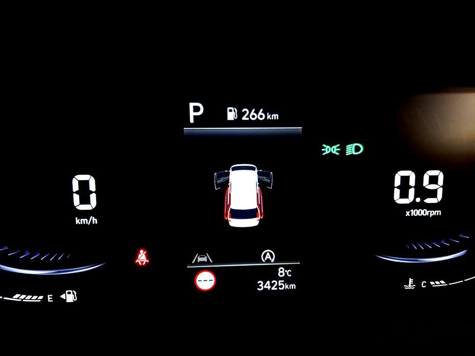 Hyundai Staria 2025