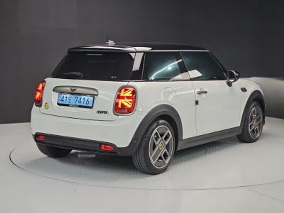Mini Cooper 2024