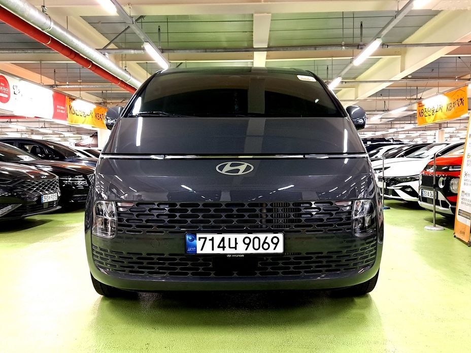Hyundai Staria 2025