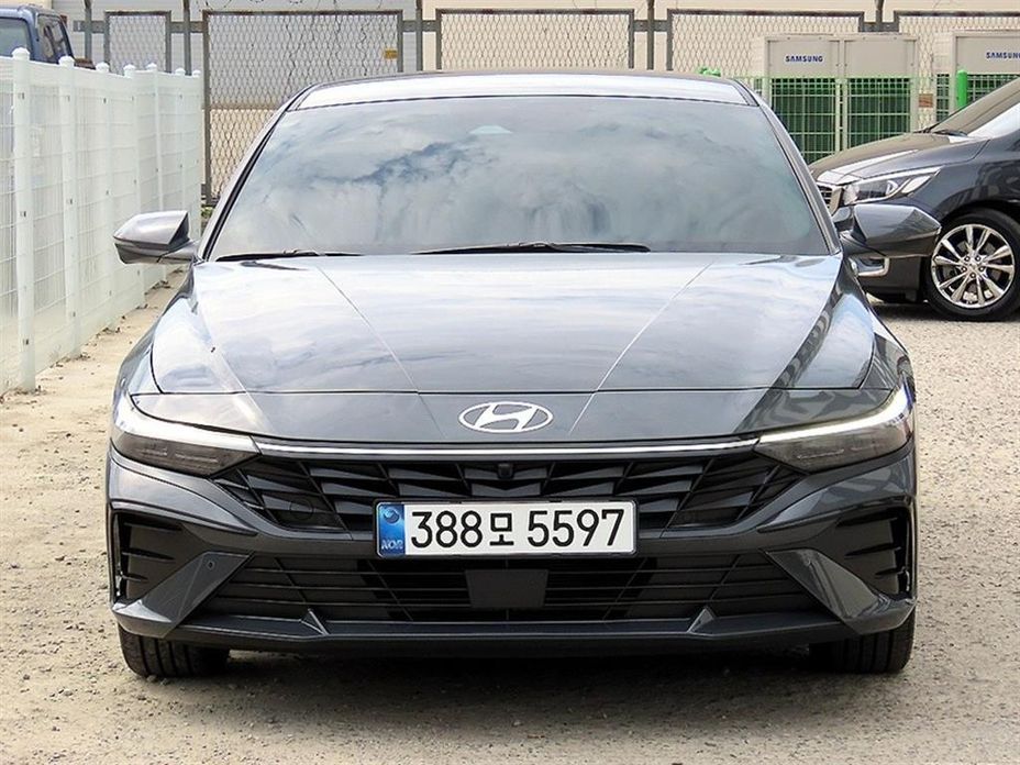 Hyundai AVANTE 2025