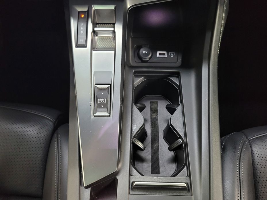 Peugeot 408 2023