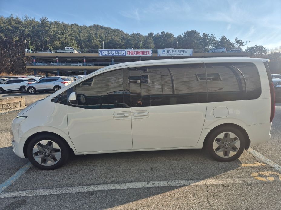 Hyundai Staria 2022