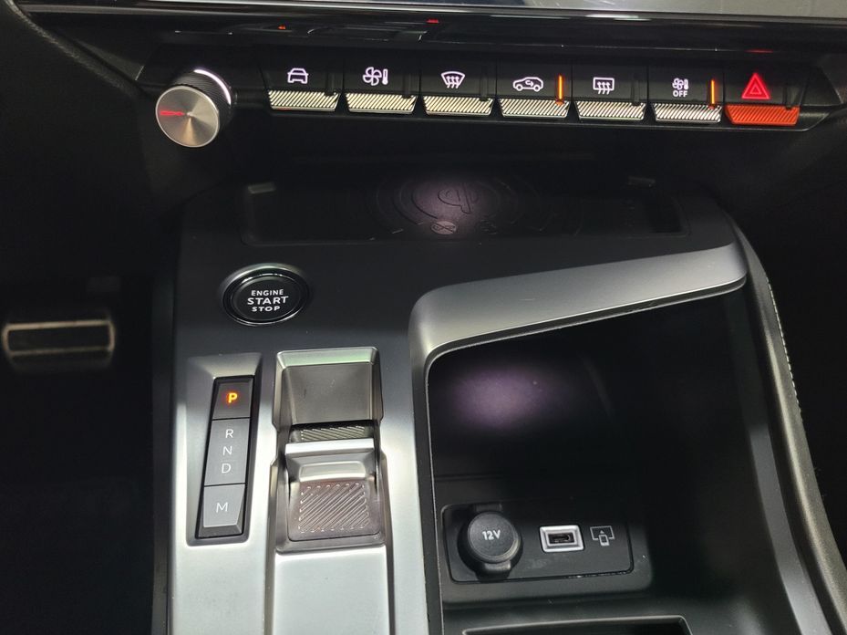 Peugeot 408 2023