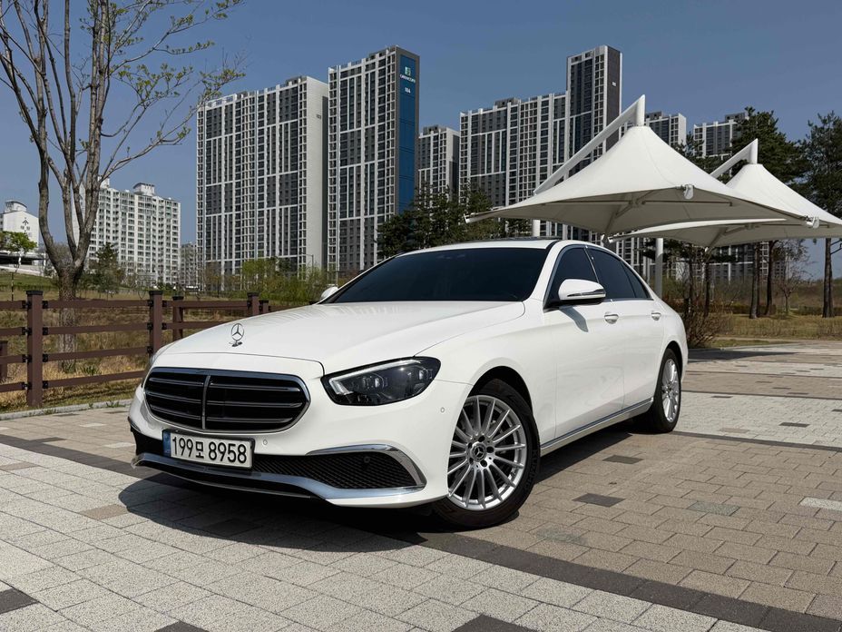 Mercedes-Benz E-Class 2021