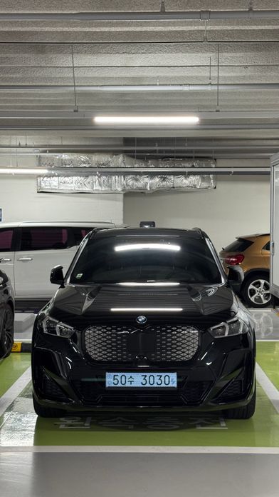 BMW iX1 2025