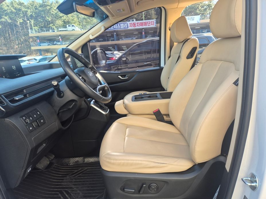 Hyundai Staria 2022