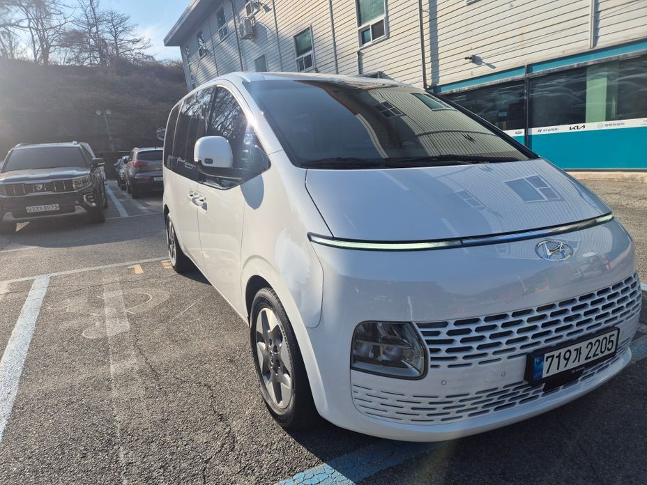 Hyundai Staria 2022