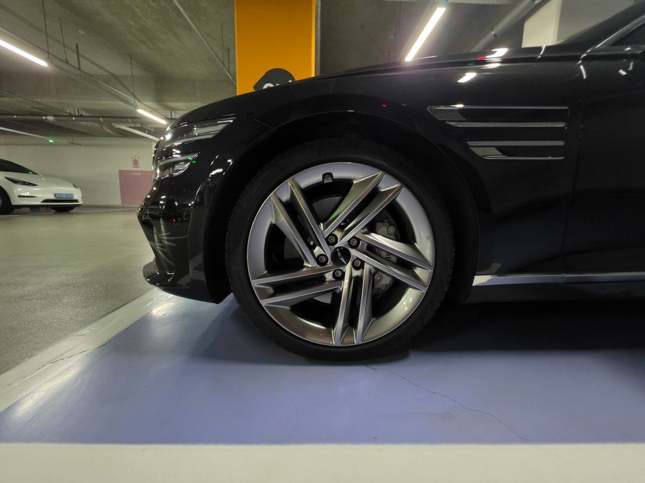 Genesis G80 2025