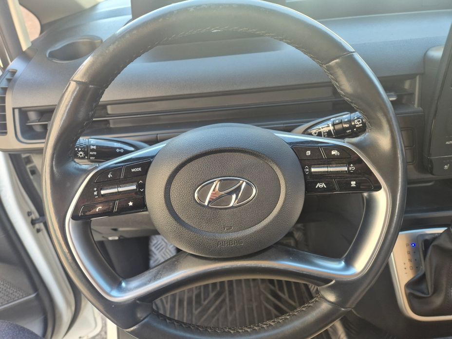Hyundai Staria 2022