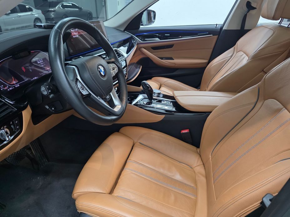 BMW 5-Series 2022
