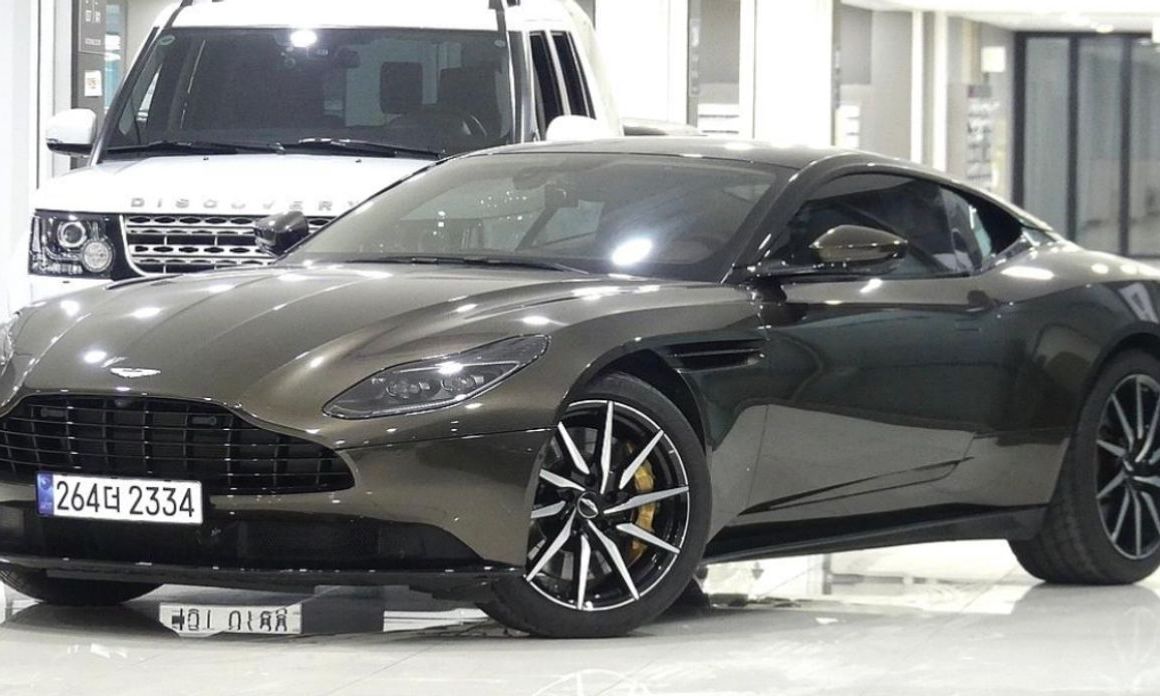 Astonmartin DB11 2020