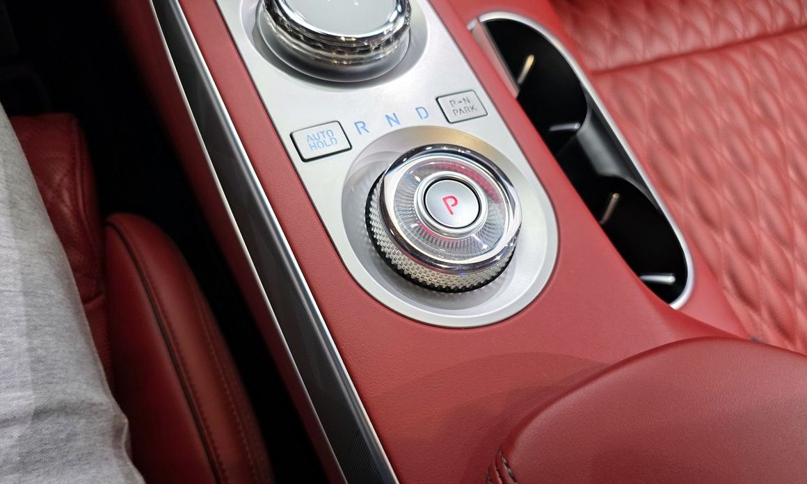 Genesis GV70 2023